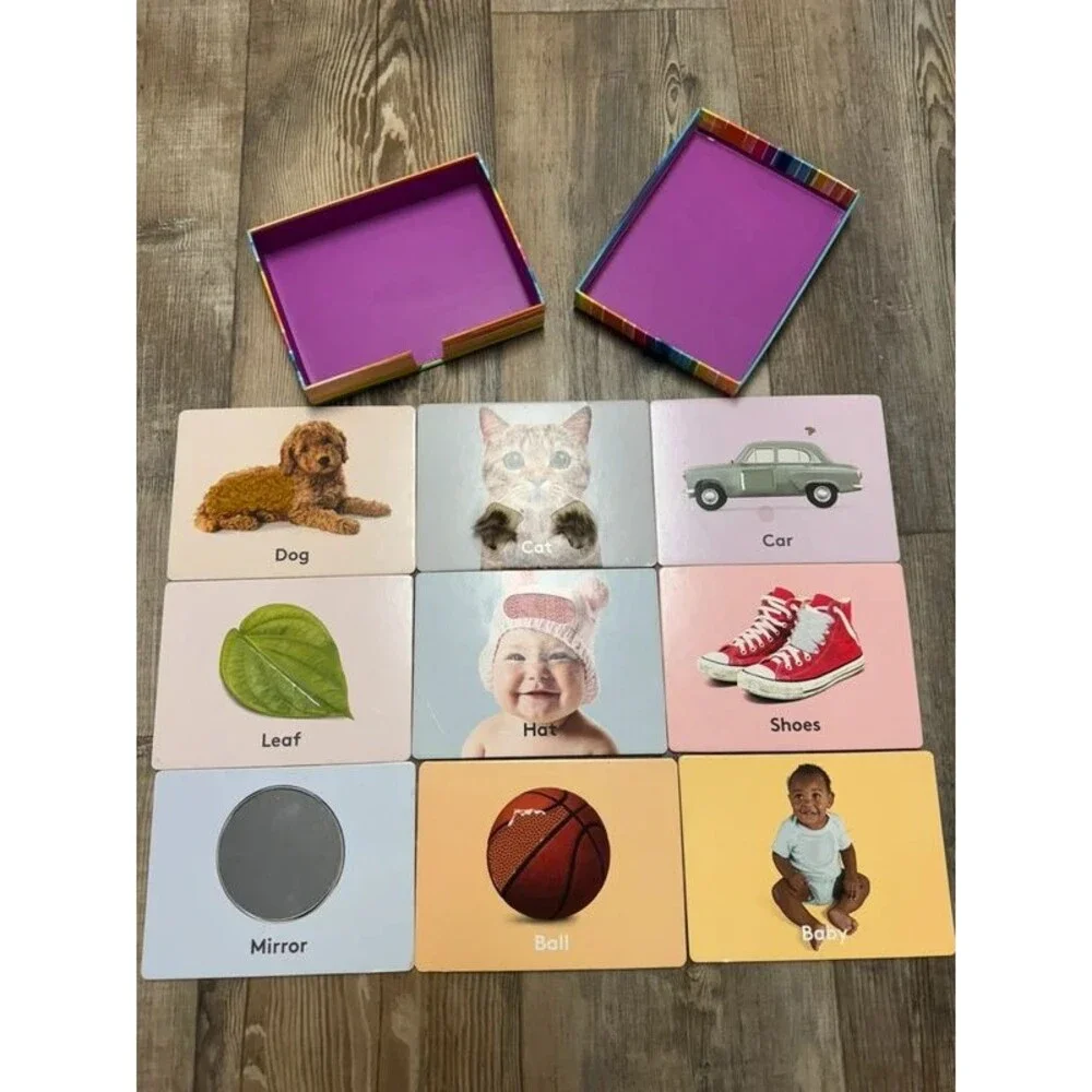 Lovevery flash card for babies